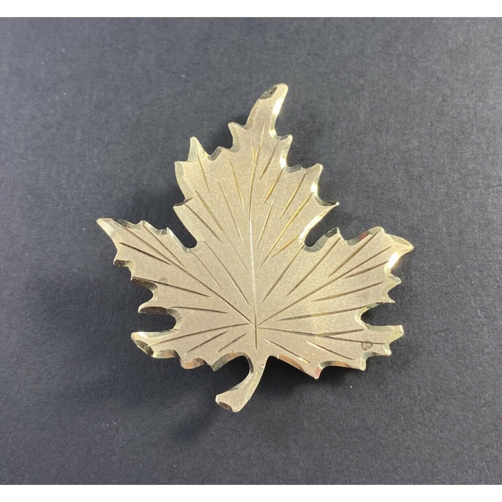 Vintage Bond Boyd 925 Brooch Maple Leaf Floral Etched